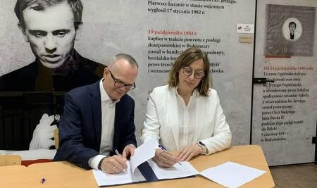 Umowa o współpracy z Wydziałem Ekonomii i Finansów Uniwersytetu w Białymstoku